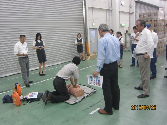 AED（自動体外式除細動器）を設置致しました